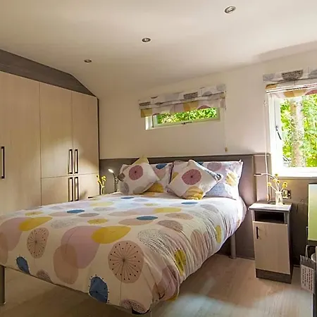 Avon Wood Hotel *