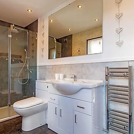 Avon Wood Hotell *